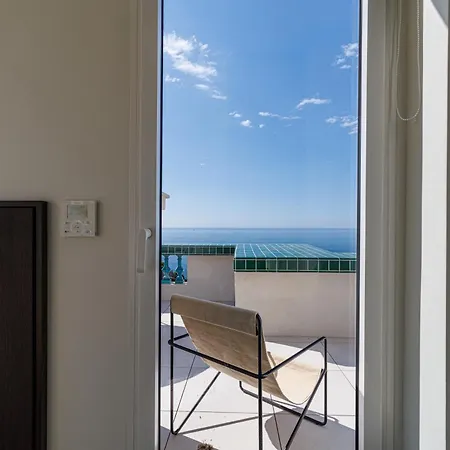 New - Sea View - Splendid Lejlighed